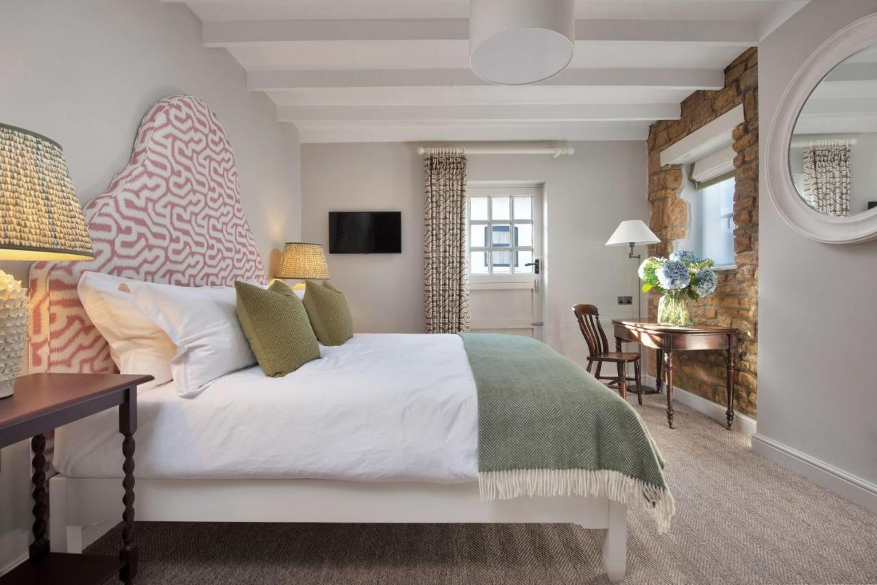 Отель The Nevill Arms Medbourne Экстерьер фото