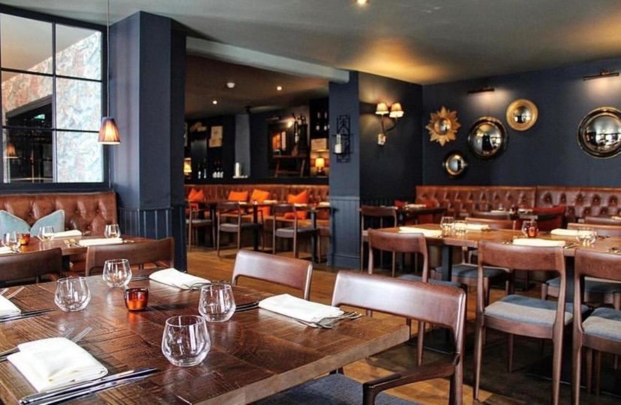 Отель The Nevill Arms Medbourne Экстерьер фото